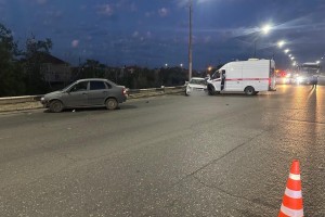 В Астрахани произошла авария с&#160;участием &#171;скорой&#187;, есть пострадавшие