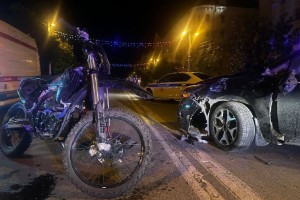 В Астрахани подростки на мотоцикле попали в&#160;ДТП