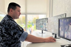 Астраханские учебные заведения проверили на предмет безопасности: надо ли родителям оплачивать охрану?