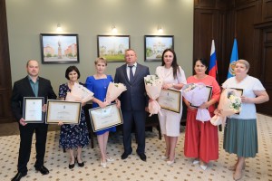В Областной Думе чествовали представителей образовательной сферы региона