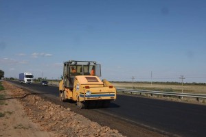 Дорожники приступили к обновлению участка трассы «Волгоград – Астрахань»