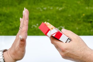 Россиян могут начать штрафовать за запах перегара и&#160;табака на рабочем месте