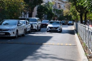 В Астрахани продолжают благоустраивать дороги
