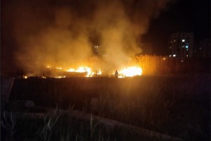 Этой ночью в&#160;Астрахани больше 4&#160;часов тушили крупный пожар