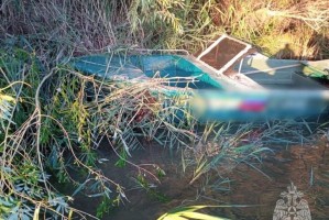 В Астраханской области рыбак на лодке въехал в&#160;берег