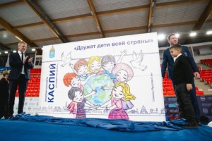 Астраханцам показали, как выглядит лимитированная серии транспортной карты «Каспий»