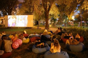 Астраханцев ждет заключительный в&#160;этом году кинопоказ под открытым небом