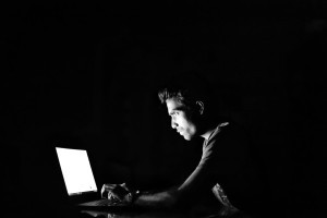 Астраханцев пугают фейком об отключении интернета