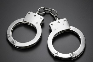 В Астрахани подросток избил деревянным ящиком взрослого мужчину