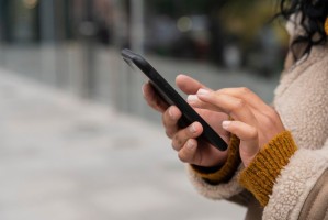 Астраханцы вновь массово остались без мобильного интернета