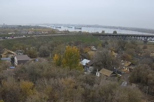 В Астрахани перекрыто движение по Старому мосту