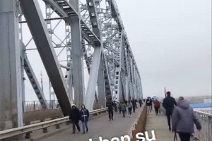 Как трусовчане добираются в&#160;город и&#160;обратно после закрытия Старого моста в&#160;Астрахани