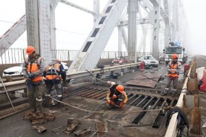 Сегодня вечером в Астрахани откроется полноценное автомобильное движение по Старому мосту