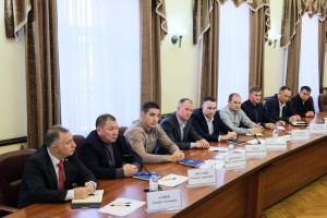 Игорь Редькин встретился с ветеранами СВО, участниками региональной программы «Победоносец»