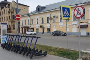 Прокат электрических самокатов в России скоро будет доступен только через «Госуслуги»