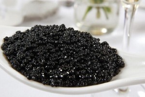 Житель ХМАО пытался нелегально провезти 77 кг&#160;черной икры