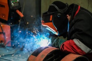 Астраханцы все чаще выбирают рабочие специальности