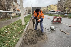 Из-за «черных» ассенизаторов в Астрахани продолжают страдать коммунальные сети