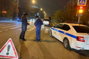 В Астрахани женщина погибла под колесами автомобиля