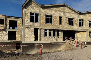 Астраханская область продолжает участвовать в строительстве детского сада в Азербайджане