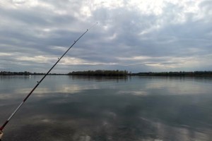 Астраханцам напоминают о правилах безопасности во время зимней рыбалки