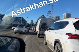 Астрахань сковали пробки в преддверии Нового года