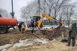 Перед Новым годом сотни астраханцев остались без воды