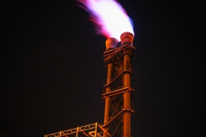 Вдова погибшего на газоконденсатном заводе рабочего добилась компенсации морального вреда