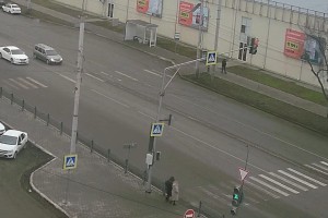 На одной из оживленных астраханских автодорог заработал новый светофор