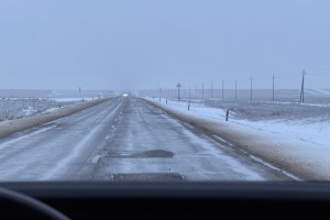 Астрахань заносит: сегодня синоптики обещают снежную бурю и гололед