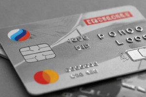 Количество получающих зарплату на карту в регионе продолжает расти