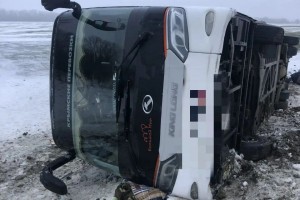 89-летняя астраханка пострадала в результате опрокидывания рейсового автобуса в Ставрополье