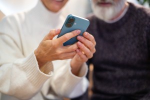 МегаФон запустил платформу, где можно подключить тарифы других операторов