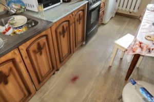 Астраханец решил закусить ухом товарища во время алкогольного застолья