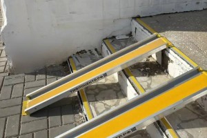 После вмешательства прокуратуры у администрации Наримановского района появился пандус