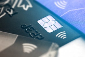 С 1 апреля в России меняются правила перевода денег на карты и счета