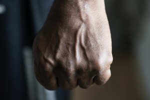 В Астрахани тренер смешанных единоборств создал ОПГ