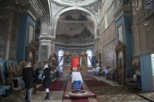 В Астрахани в дни празднования Пасхи ограничат стоянку автотранспорта у некоторых храмов