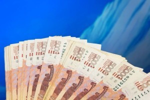 Соцфонд начнет перечислять деньги ветеранам ко Дню Победы уже в апреле