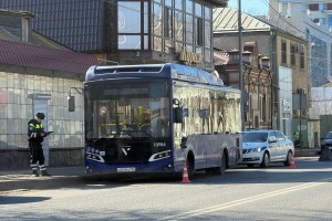 В Астрахани водителя автобуса лишили прав после травмы пассажирки