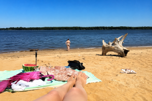 В Астрахани совсем скоро начнется сезон загара: как не получить ожог