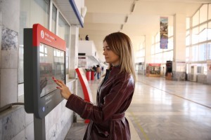 Более 12 тыс. звонков совершили пассажиры через справочные видеотерминалы на вокзалах ПривЖД в 2025 году