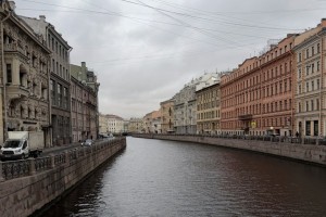 Астраханцы рассказали, как они планируют провести майские праздники