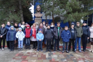 Общественный совет организовал для детей посещение Астраханского суворовского военного училища МВД России