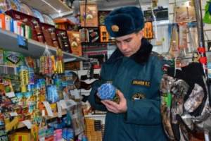 «Ёлочка, не взорвись…» Астраханское управление МЧС начинает рейды по пиротехнике