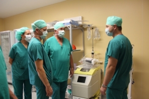 В Астрахани младенцу весом 630 гр. прооперировали сердце под микроскопом