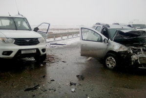 Полиция выясняет обстоятельства ДТП на трассе «Астрахань – Махачкала», в результате которого пострадали пять человек