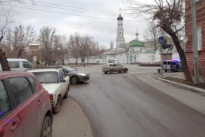 В Астрахани в результате наезда микроавтобуса пострадал 8-летний мальчик