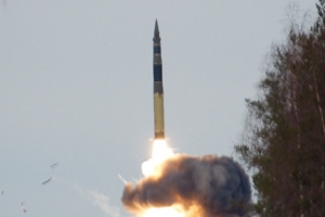 В Астраханской области РВСН запустили баллистическую ракету