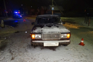 В Астрахани в результате наезда легкового автомобиля пострадали 2 пешехода
